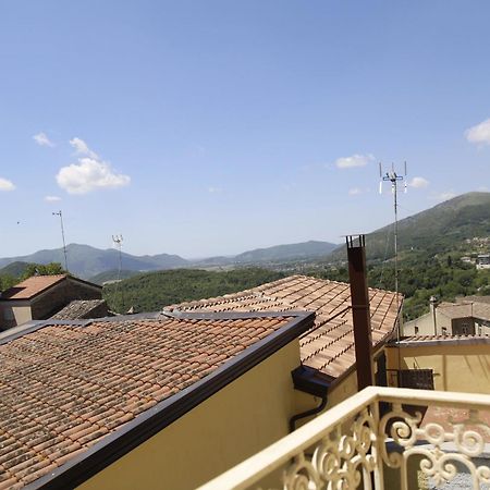Diverso Apartment Caiazzo Bagian luar foto
