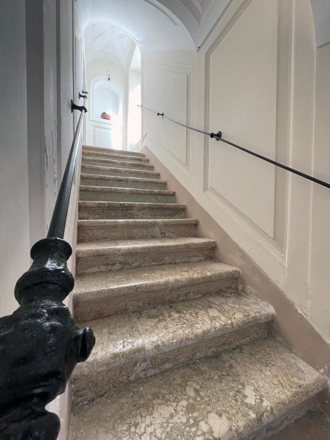 Diverso Apartment Caiazzo Bagian luar foto